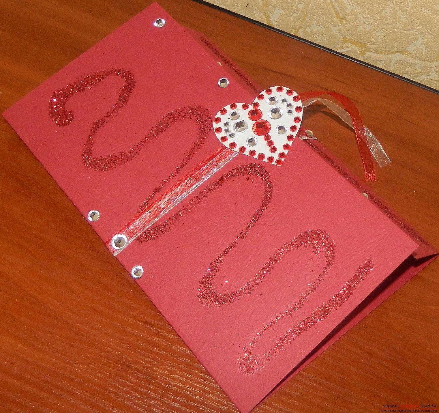 Открытки с Днем святого Валентина, сделанные своими руками, принято дарить самым близким и любимым.. Фото №15